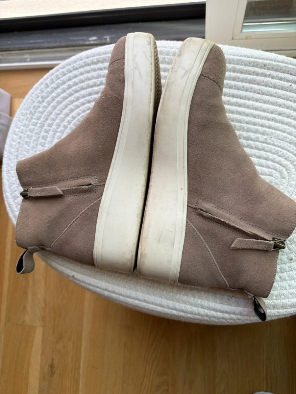 TOMS Kelsey Suede Ankle Boots Taupe Platform Zip Bootie Women’s 7.5